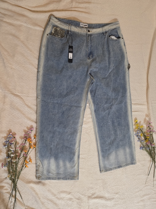 Fashion Nova Denim - Fashion Nova Womans's Light Blue Straight Leg Jeans